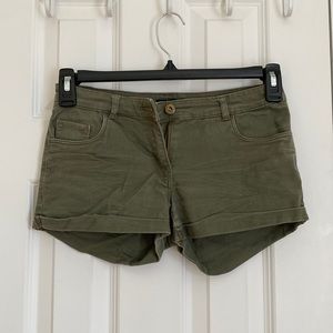 H&M | SHORTS | SIZE 4